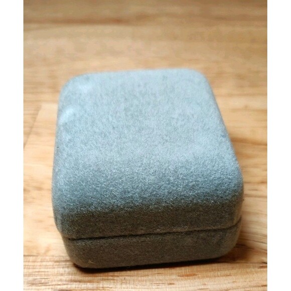 Vtg Sterling Round Opal Stud Earrings Minimalist Simple Gift NOT TESTED As IS - Picture 5 of 5